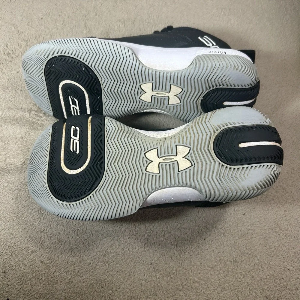 Under Armour Curry‎ 30 SC Basketball Shoes Youth Size 5Y Black 3023918-001
